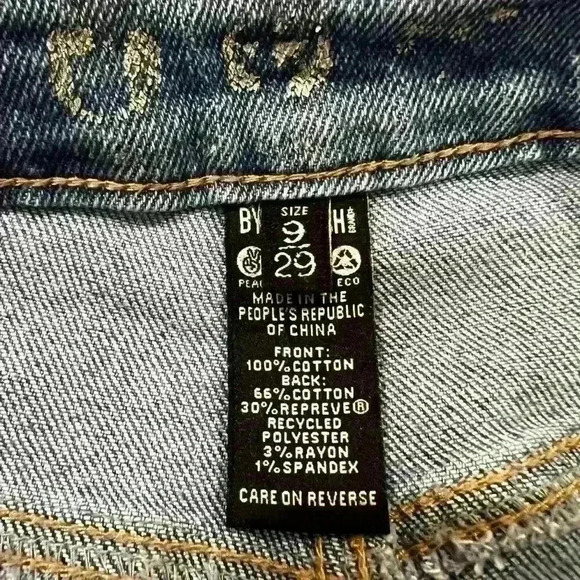 Rewash Brand Jeans High Rise Distressed Raw Hem Stone Wash Wide Leg Size 9 - Picture 4 of 7